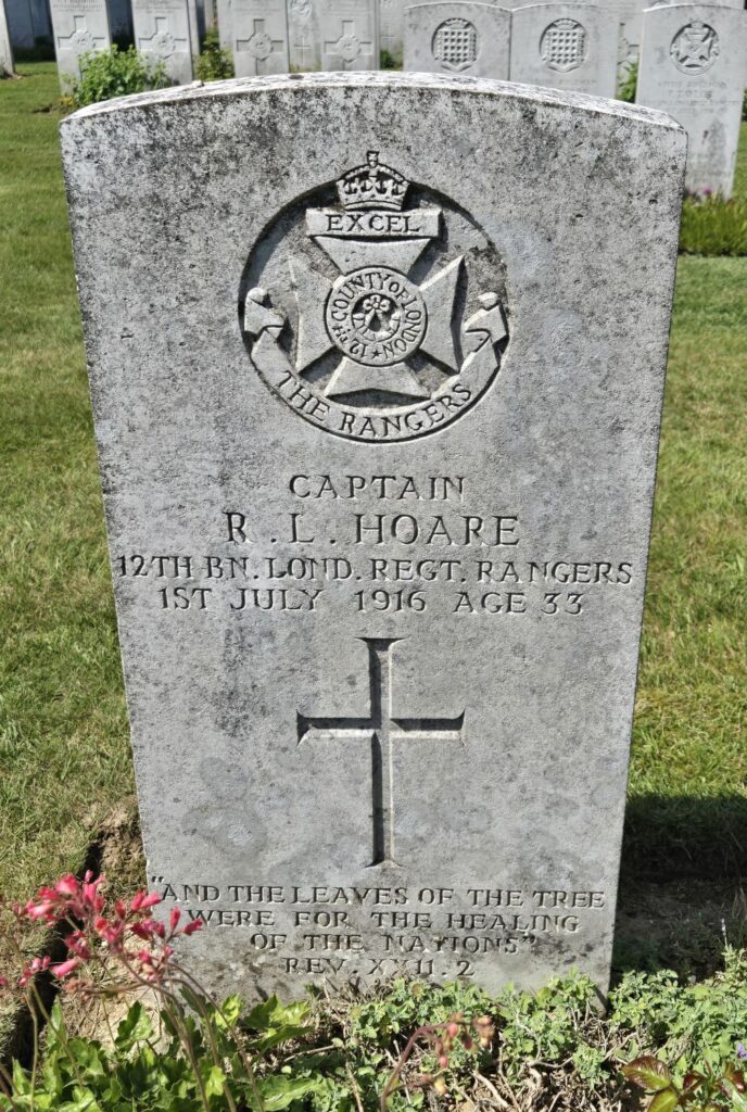 Commonwealth War Graves marker of Richard Lennard Hoare.