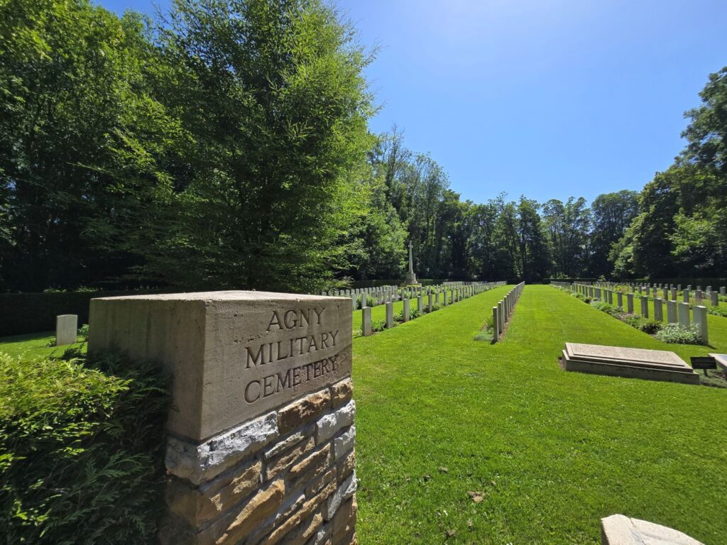 Agny Military Cemtery.